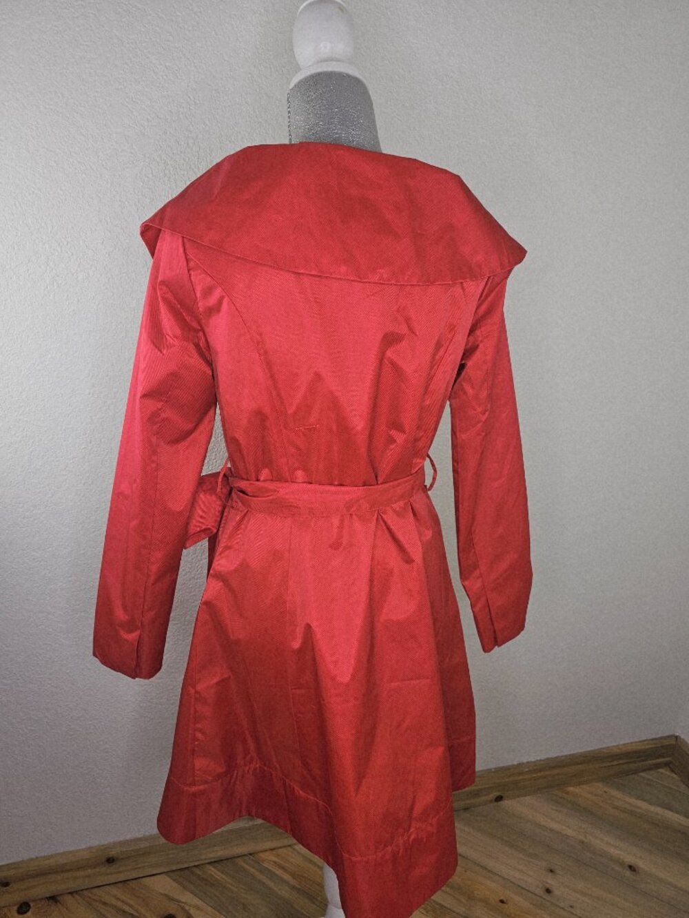 Love Stitch Statement Red Belted Trench Coat Size Medium - Picture 5 of 9